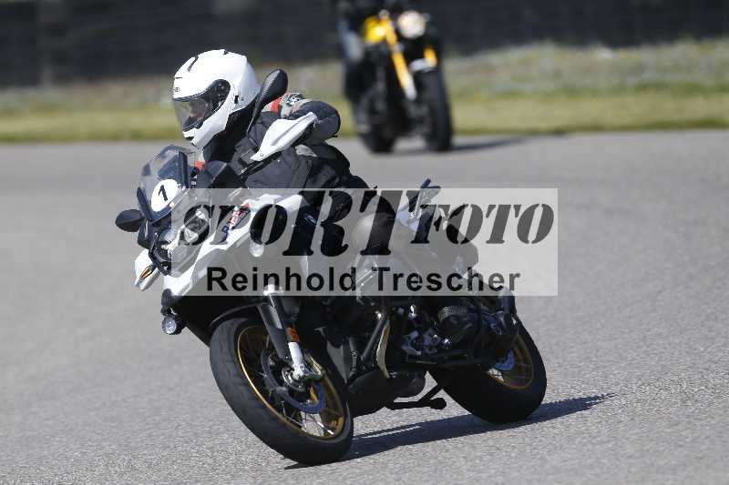 /01 02.04.2026 MAZ ADR/Gruppe gelb Gruppe gruen/1